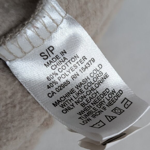 Aeropostale Women's Beige/Tan Crewneck Spellout Box Letter Y2K, Size Small - Picture 4 of 7